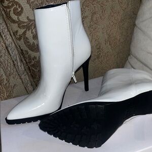 Apt. 9 White Ankle Booties with Stiletto Heel